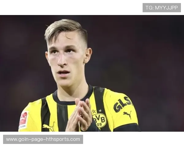 多特借助快速传切找到空间,施洛特贝克拦截及时